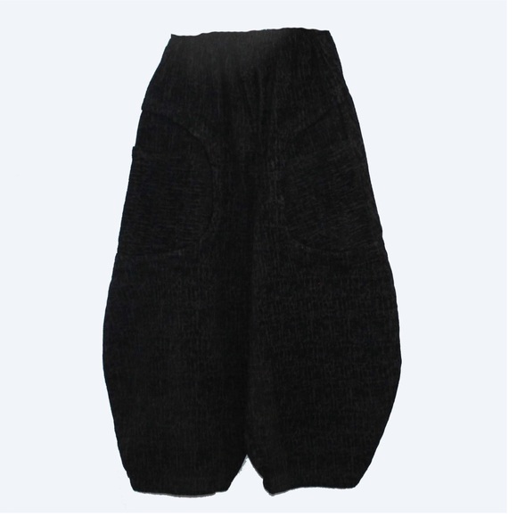 M Square Round About Pants - Picture 7 of 7